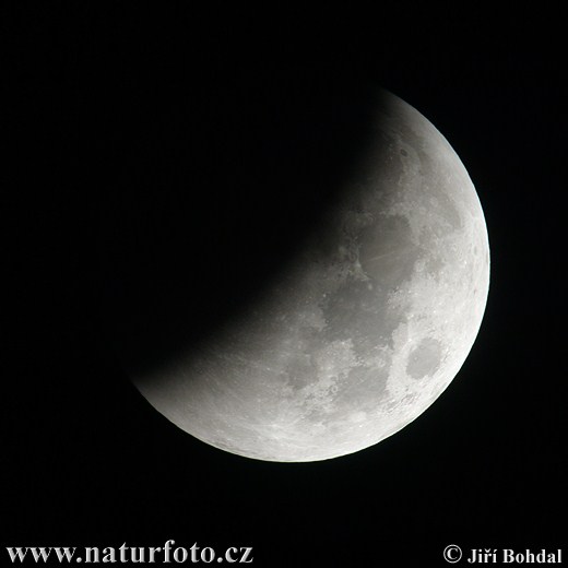 Mesiac - Zatmenie Mesiaca (Luna 3)