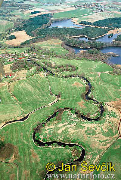 Řeka nežárka (air) Řeka nežárka (air)