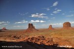 Údolí monumentů (<em>Arizona, USA</em>)