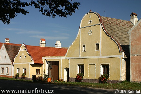 Holašovice (Arch)