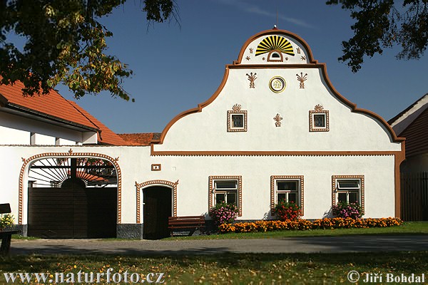 Ľudová architektúra - Holašovice (Arch)